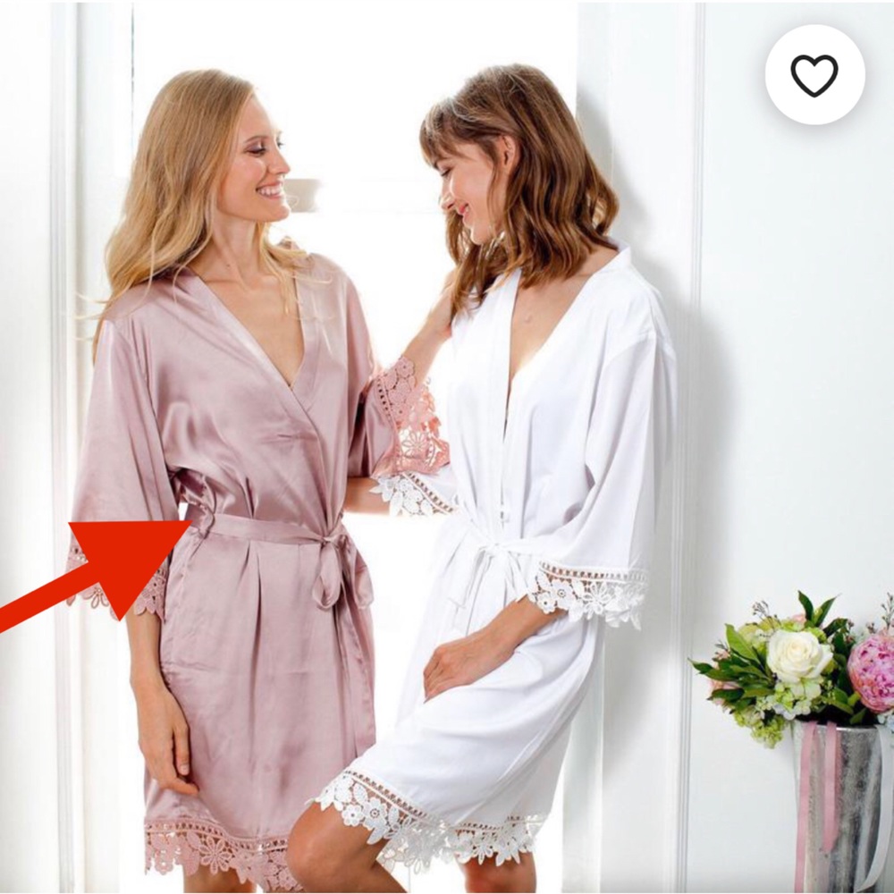 XS/S Satin Robe w/ Willow Lace - Nude Champagne